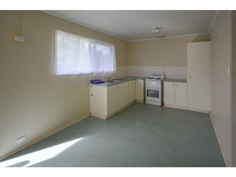 128 Old Ipswich Rd, Riverview QLD 4303