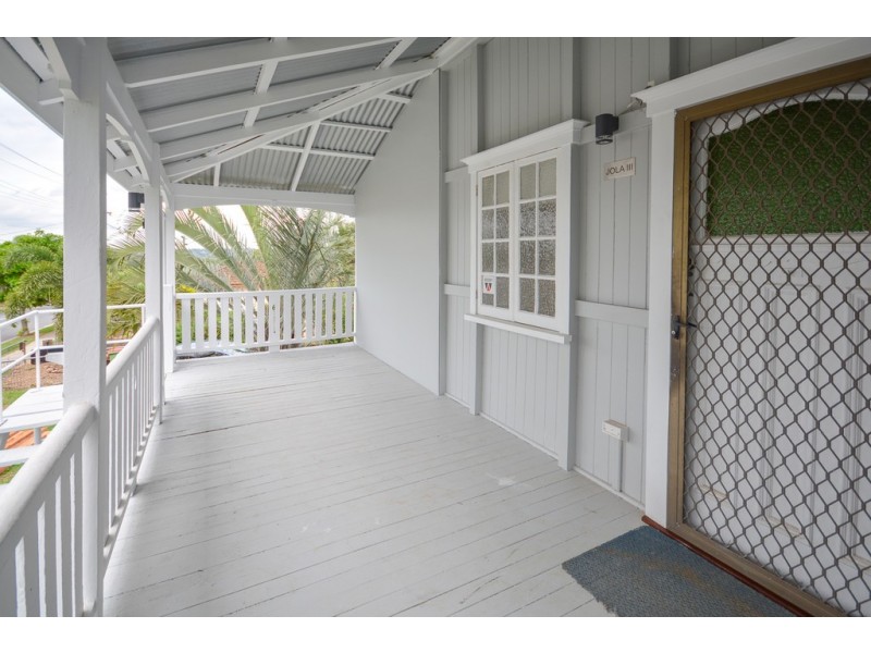 102 Smiths Road, Goodna QLD 4300