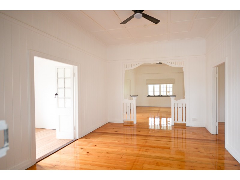 102 Smiths Road, Goodna QLD 4300