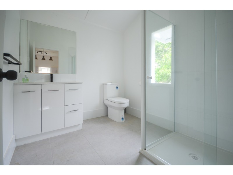 102 Smiths Road, Goodna QLD 4300