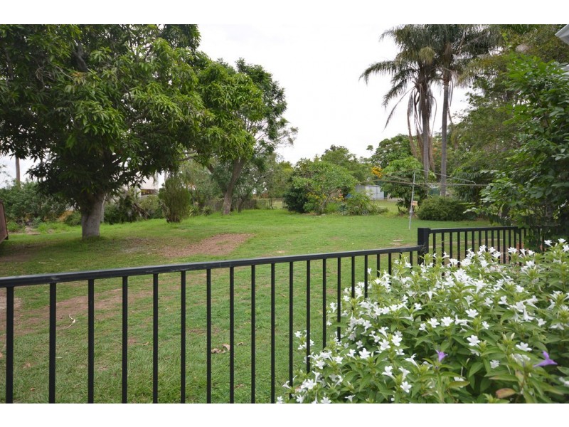 102 Smiths Road, Goodna QLD 4300