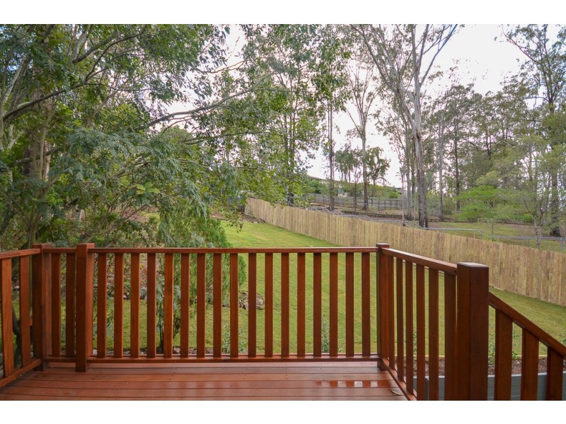 8 Buttler Street, Bellbird Park QLD 4300