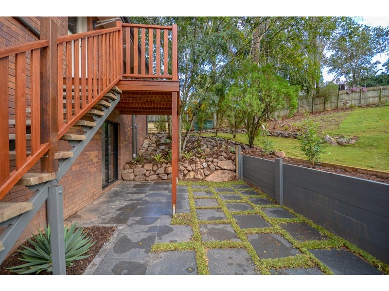 8 Buttler Street, Bellbird Park QLD 4300