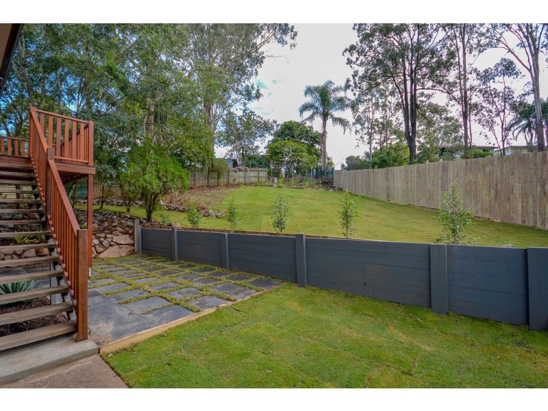 8 Buttler Street, Bellbird Park QLD 4300