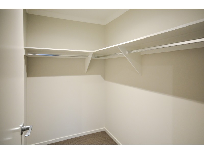 42 McMonagle Crescent, Bellbird Park QLD 4300