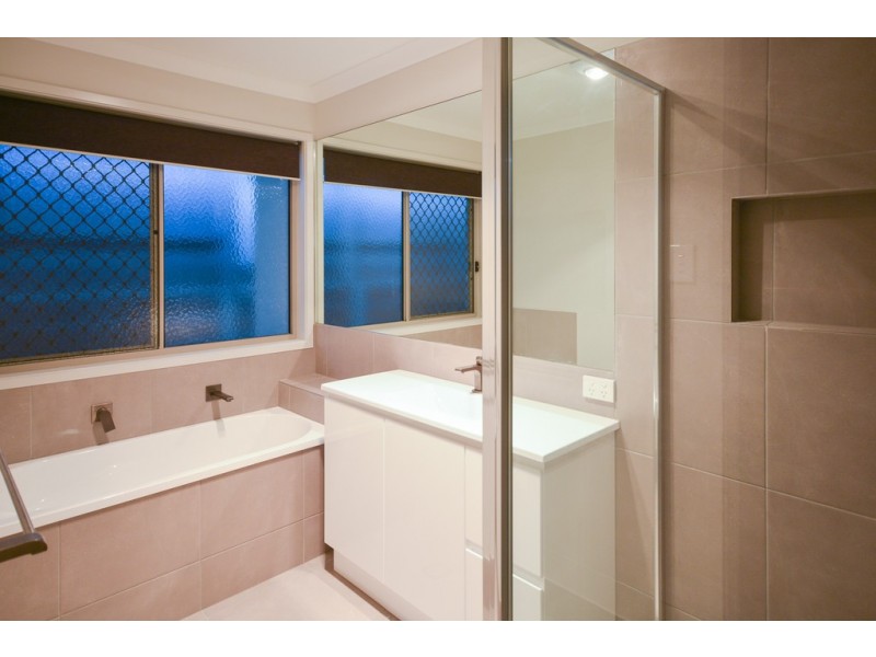 42 McMonagle Crescent, Bellbird Park QLD 4300