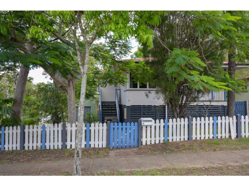 11 Tessman Street, Riverview QLD 4303