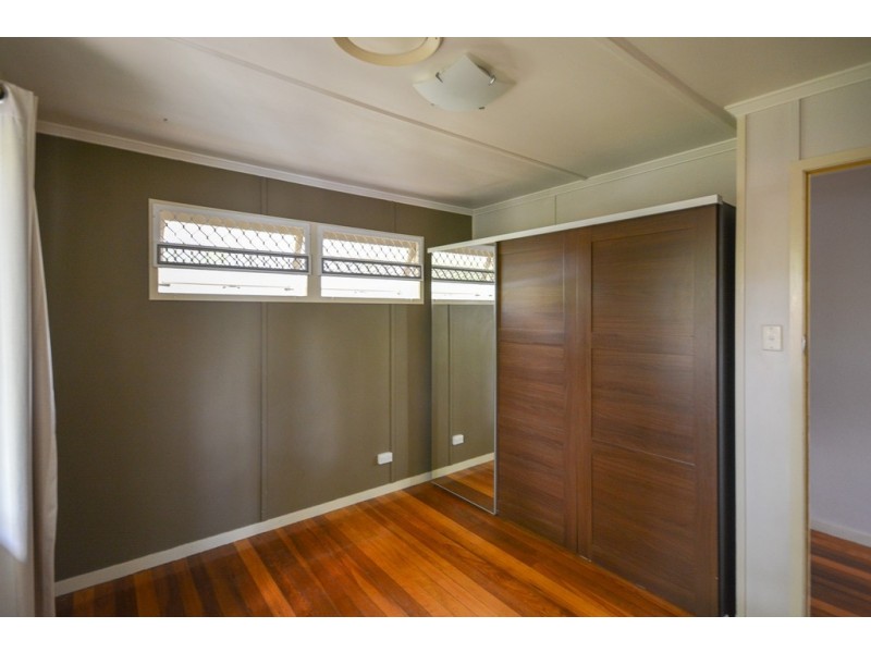 11 Tessman Street, Riverview QLD 4303