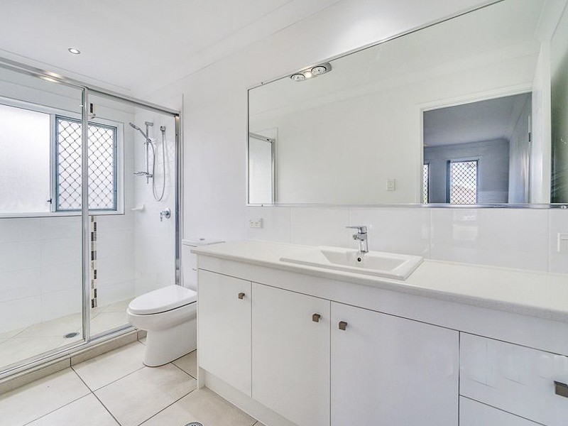 6 Hamersly Street, Redbank Plains QLD 4301