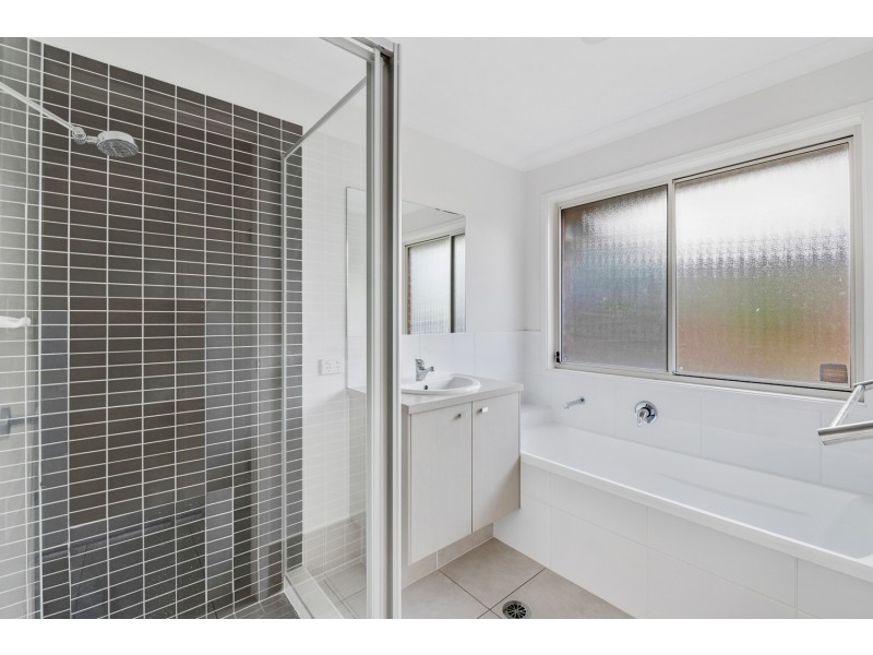 4 Cobbin Circuit, Redbank Plains QLD 4301