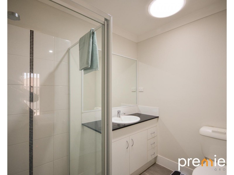 1/27 Belle Court, Redbank QLD 4301