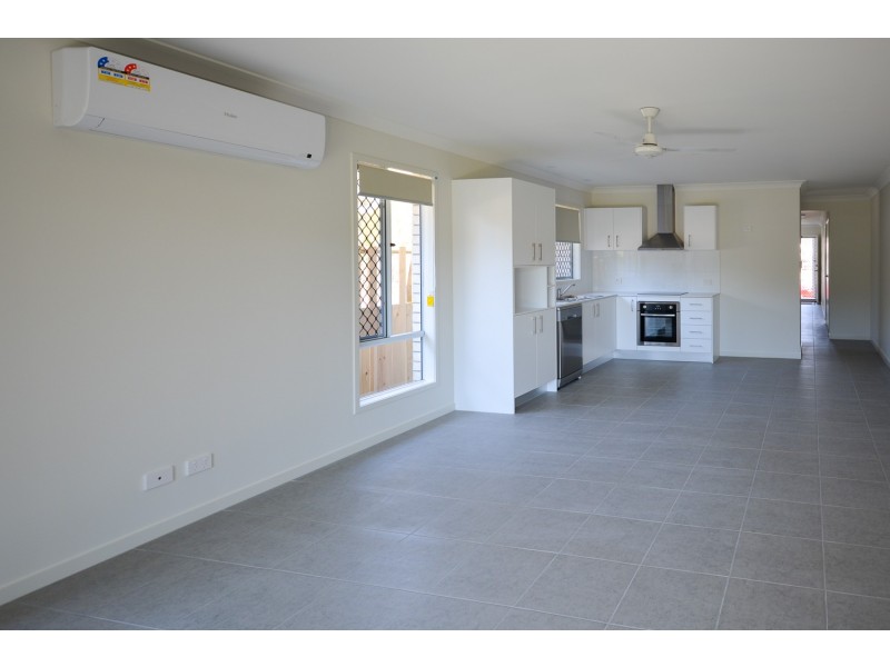 1/10 Wyeth Street, Bellbird Park QLD 4300