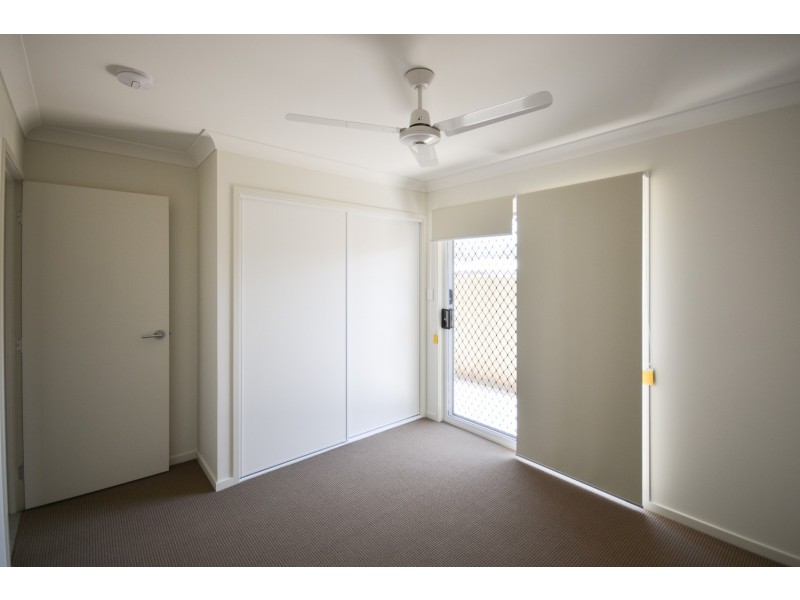 2/10 Wyeth Street, Bellbird Park QLD 4300