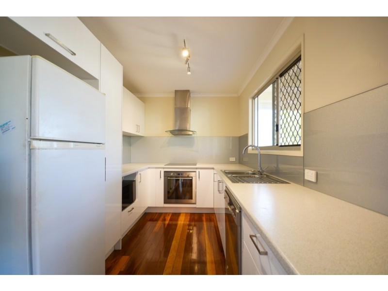 9 Wentworth Court, Redbank Plains QLD 4301