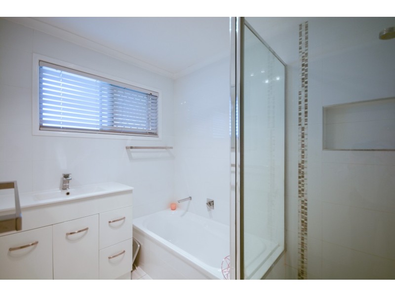 9 Wentworth Court, Redbank Plains QLD 4301