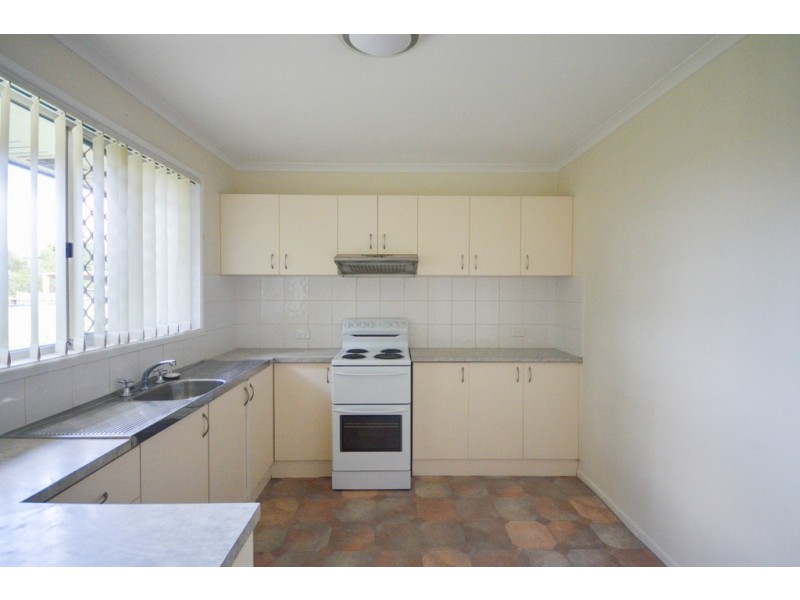 143 Waratah Drive, Crestmead QLD 4132