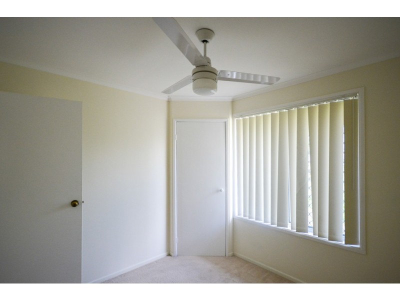 143 Waratah Drive, Crestmead QLD 4132