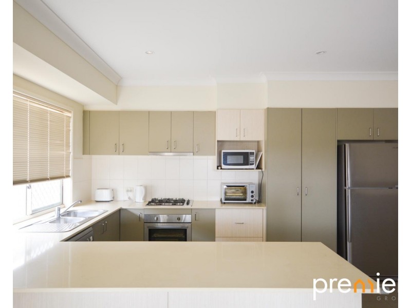 41 Siedofsky St, Redbank Plains QLD 4301