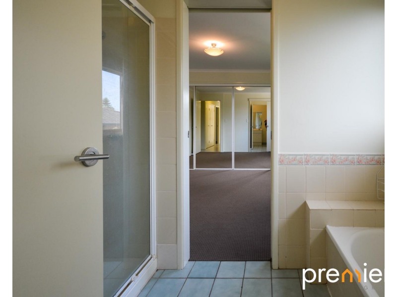 16 Kristine Avenue, Goodna QLD 4300