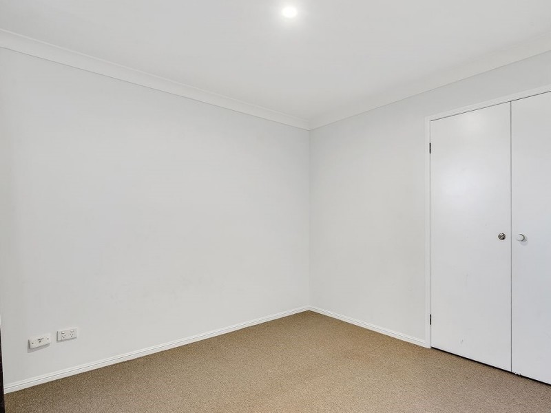 15 Baxter Crescent, Forest Lake QLD 4078