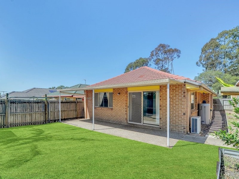 15 Baxter Crescent, Forest Lake QLD 4078