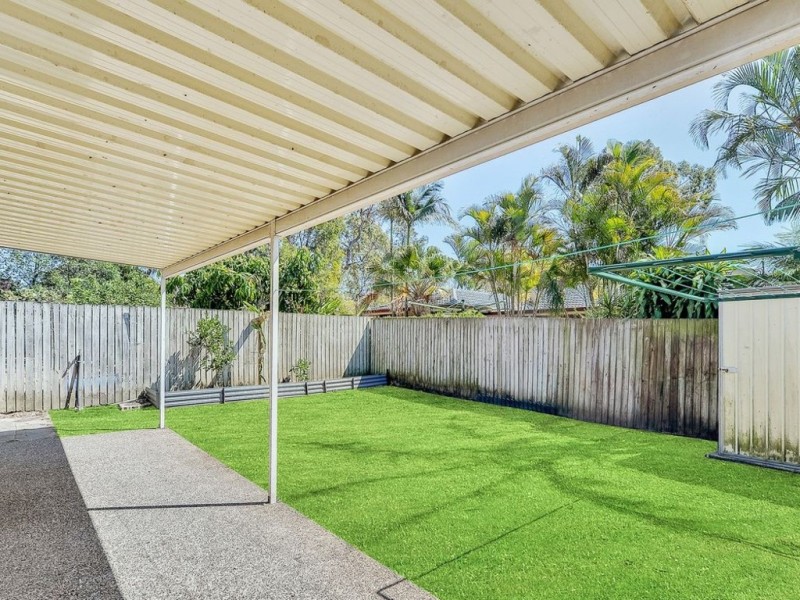 15 Baxter Crescent, Forest Lake QLD 4078