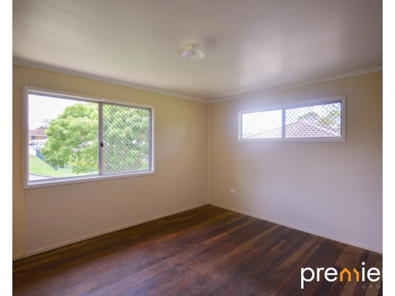 23 Gibbs Street, Riverview QLD 4303