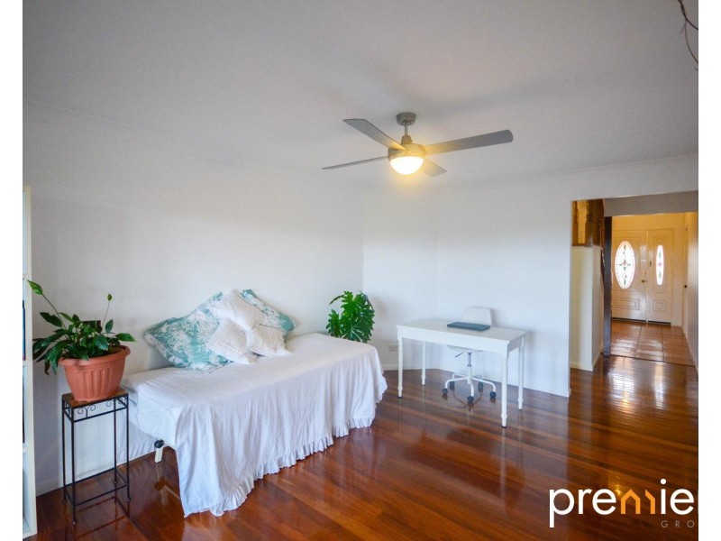 8 Dawson Court, Collingwood Park QLD 4301