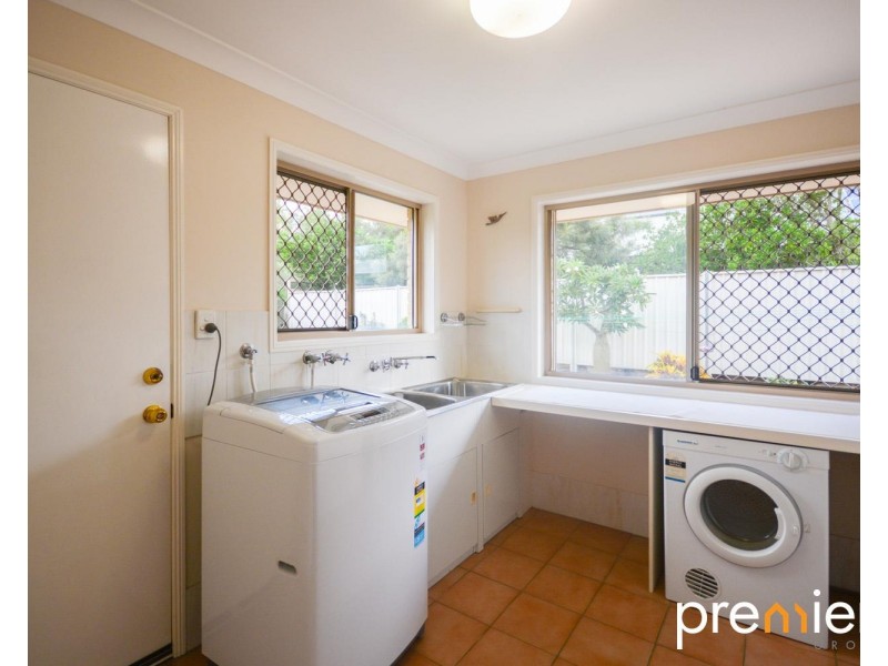8 Dawson Court, Collingwood Park QLD 4301