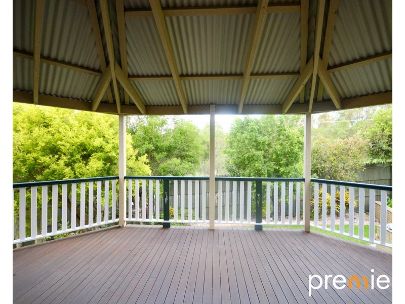 8 Dawson Court, Collingwood Park QLD 4301