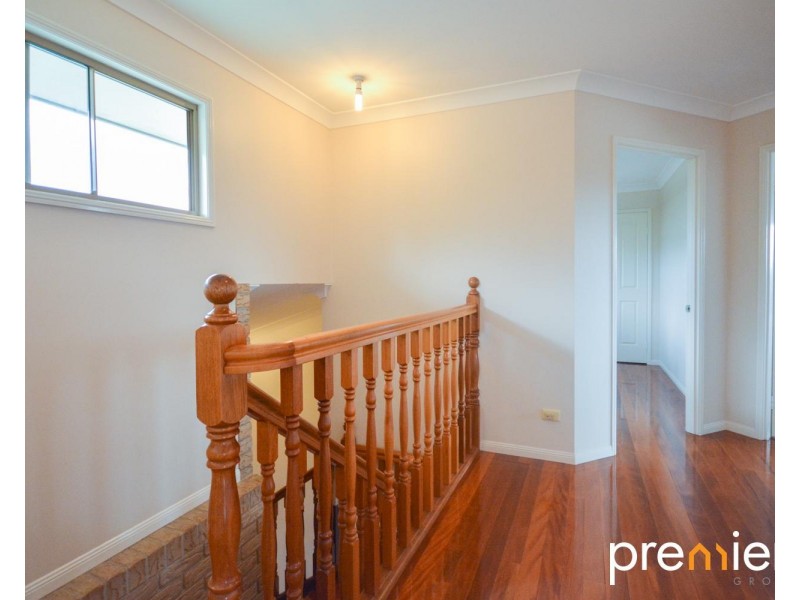 8 Dawson Court, Collingwood Park QLD 4301
