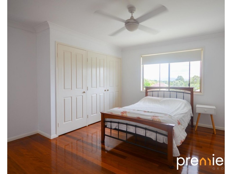 8 Dawson Court, Collingwood Park QLD 4301