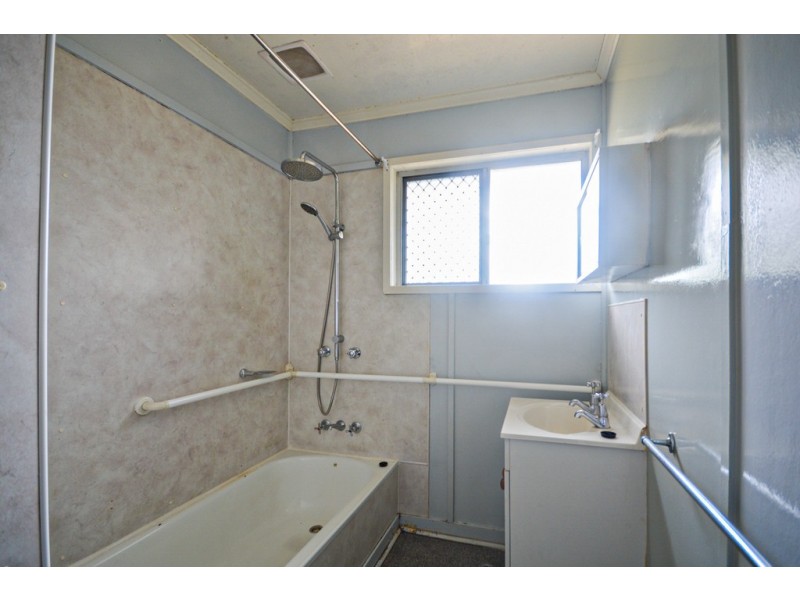 4 Hogan Street, Gailes QLD 4300