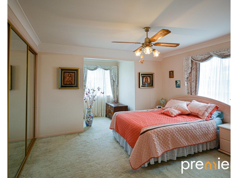 5 Hanlon Court, Collingwood Park QLD 4301