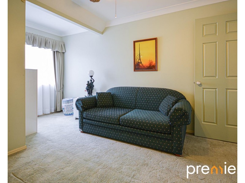 5 Hanlon Court, Collingwood Park QLD 4301