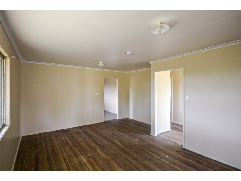 10 Coutts Street, Goodna QLD 4300