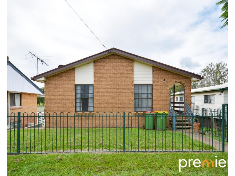 111 Brisbane Tce, Goodna QLD 4300