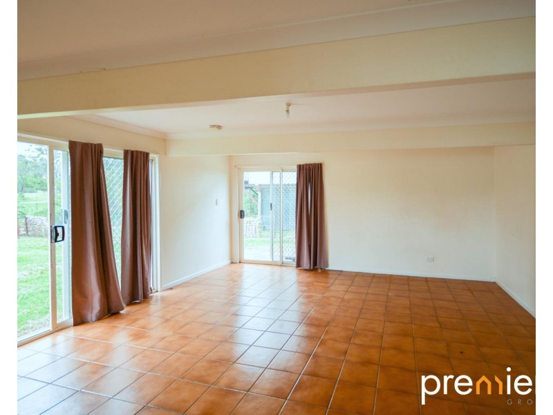 111 Brisbane Tce, Goodna QLD 4300