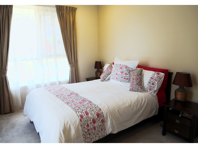 1 Tait Avenue, Redbank Plains QLD 4301