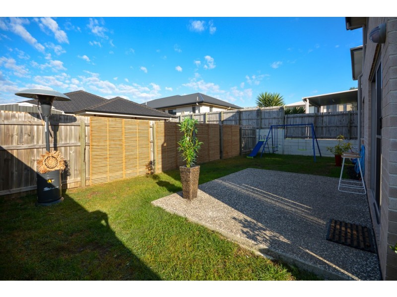 33 Serene Crescent, Springfield Lakes QLD 4300