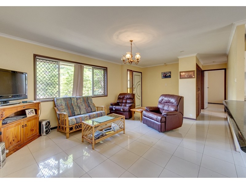 3 Glen Eagle Court, Redbank Plains QLD 4301