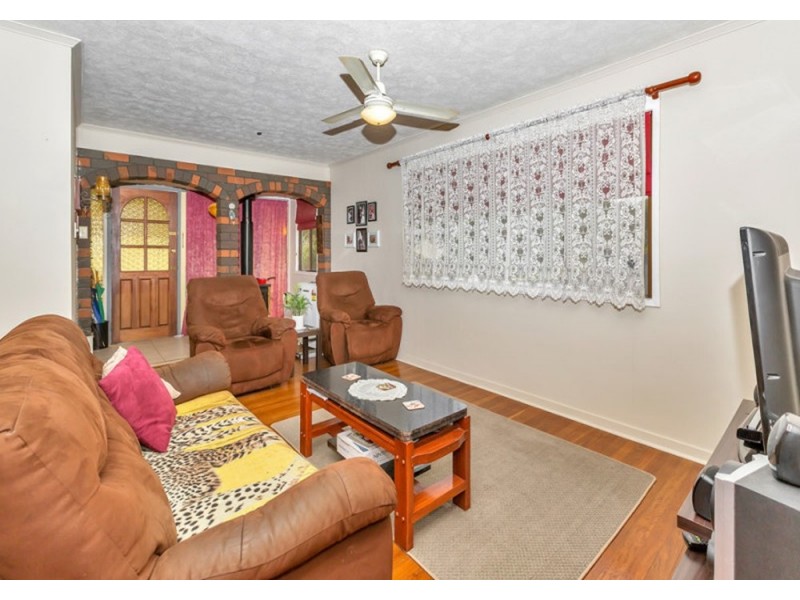 35 Dorricott Crs, Goodna QLD 4300