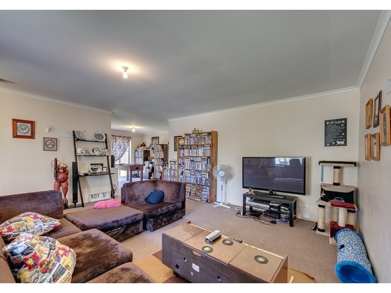 80 Federation Drive, Hillcrest QLD 4118