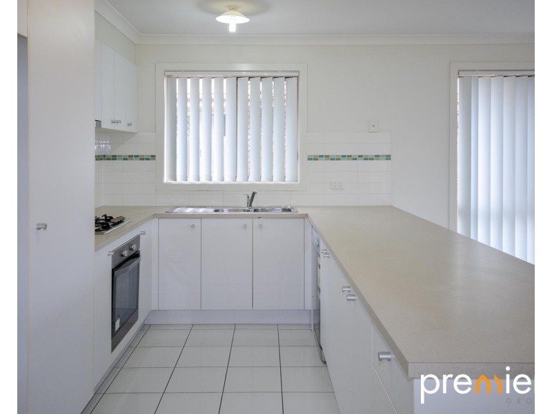10 Pleasant Drive, Redbank Plains QLD 4301