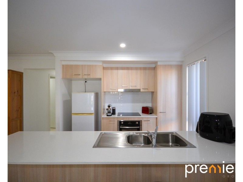 5 Hopkins Close, Redbank Plains QLD 4301