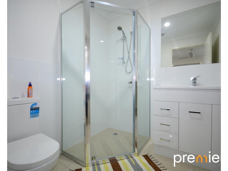 5 Hopkins Close, Redbank Plains QLD 4301