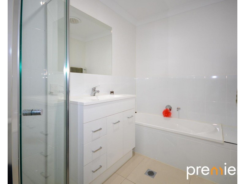 5 Hopkins Close, Redbank Plains QLD 4301