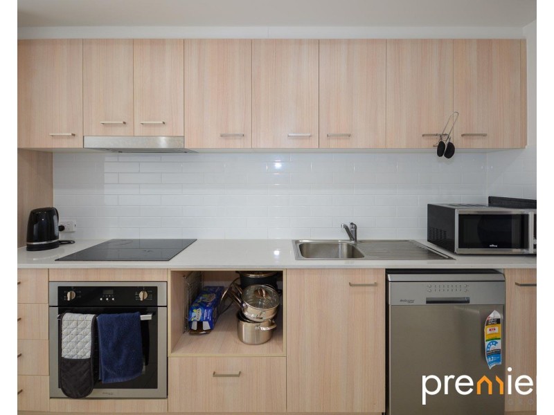 5 Hopkins Close, Redbank Plains QLD 4301