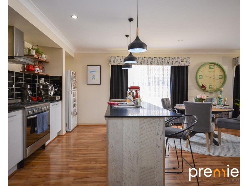 225 Jones Road, Bellbird Park QLD 4300