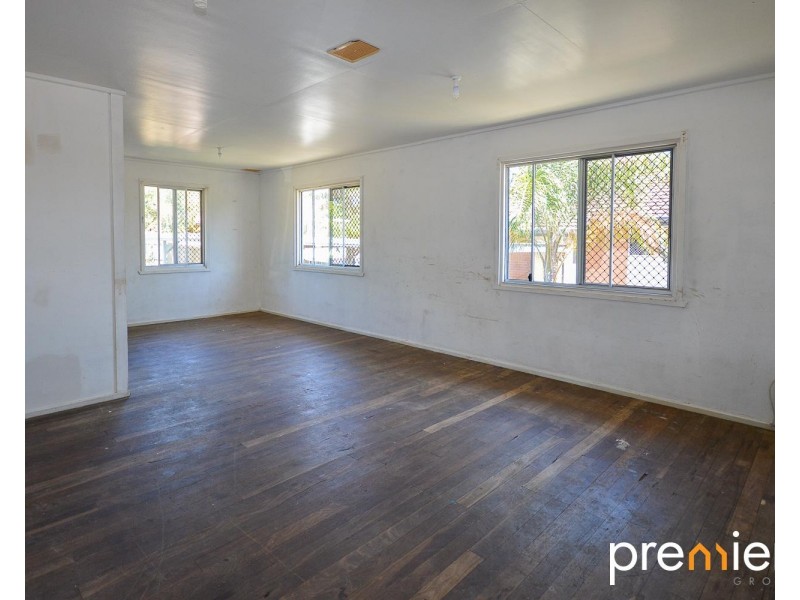 24 Brian Street, Riverview QLD 4303